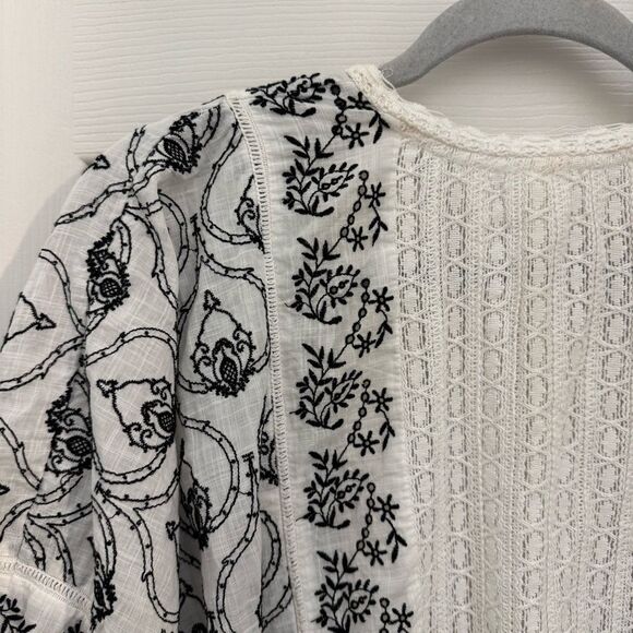 Anthropologie Embroidered Kimono Size XS/Small Black and White Fringe Boho Flowy - Picture 6 of 8